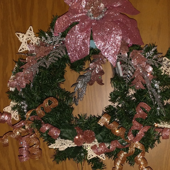 Wreath - Picture 1 of 4